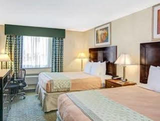 Hillcrest Hotel Near Jfk Airtrain New York Exterior photo